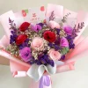 ramo de flores eternas color rojo, rosado y morado