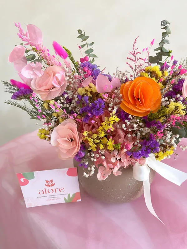 flores de lunaria en colores rosados y naranjas