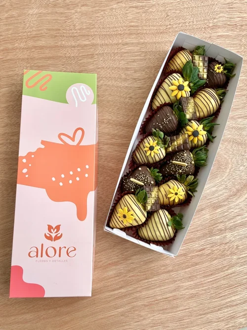 caja larga de fresas con chocolate tematica de girasoles caja larga de fresas con chocolate tematica de girasoles