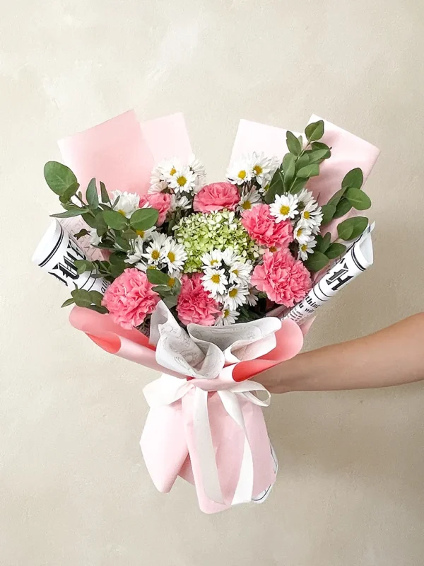 ramo de claveles importados y envoltura coreana