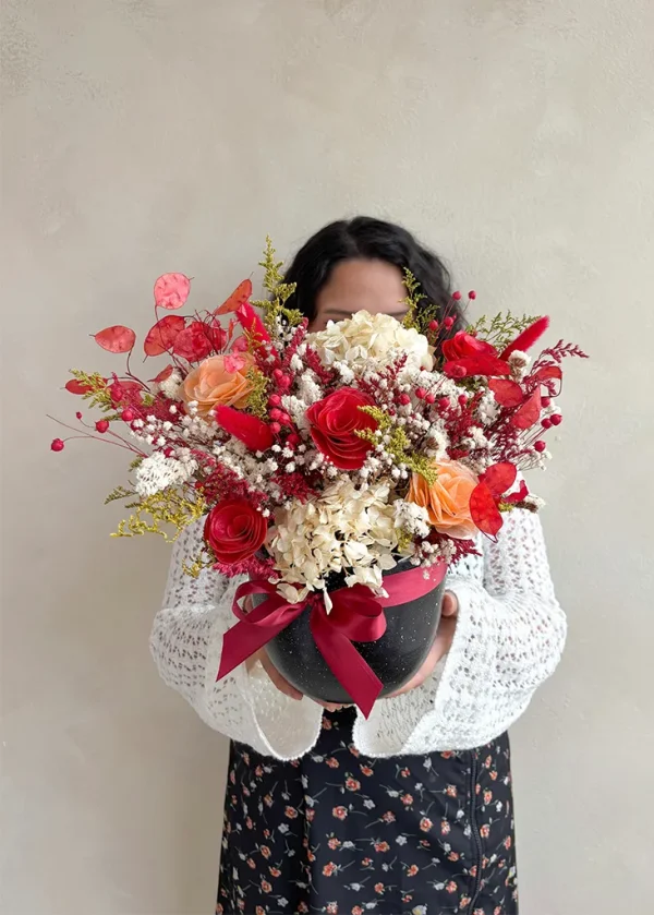 maceta de flores eternas rojas para 12 de febrero maceta de flores eternas rojas