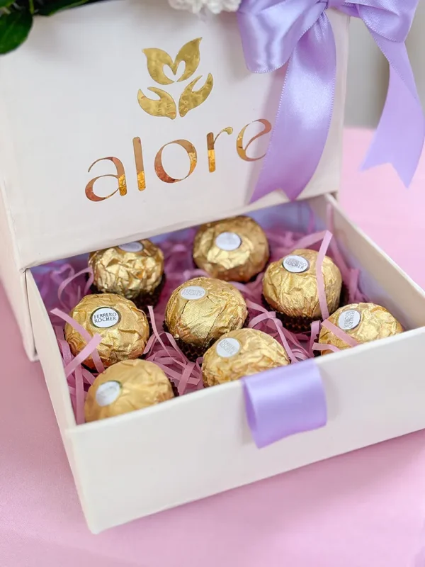 8 chocolates ferrero rocher