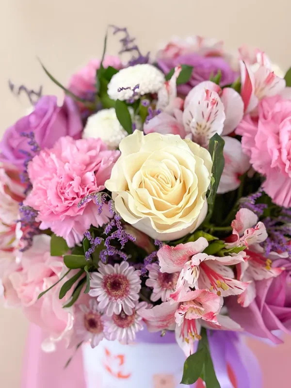 Detalle flores frescas para mamá