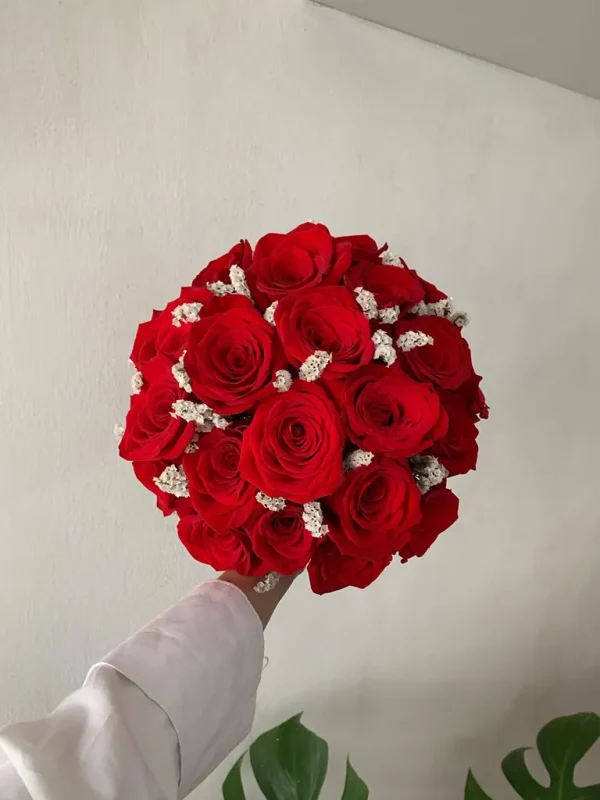 bouquet de novia con rosas rojas bouquet de novia con rosas rojas