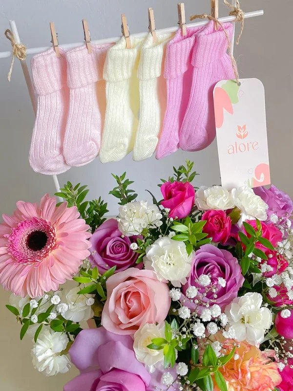 medias de bebe con flores