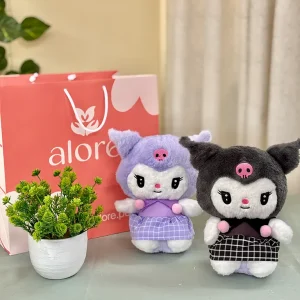 Peluche Kuromi en versión lila y negra con bolsa de regalo Alore