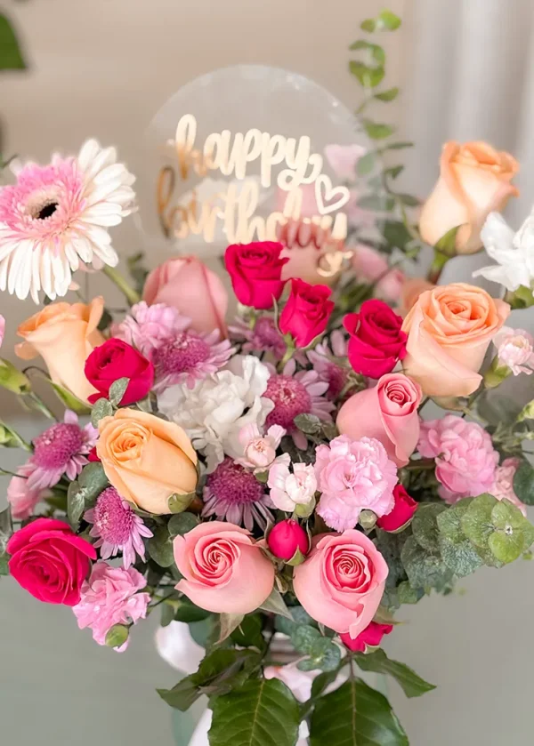 flores variadas en colores melon y rosdas flores variadas en colores melon y rosdas