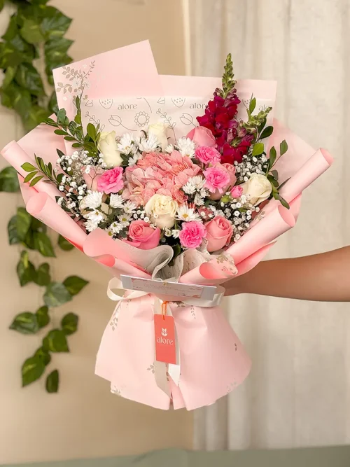ramo de rosas rosadas y blancas ramo de rosas rosadas y blancas