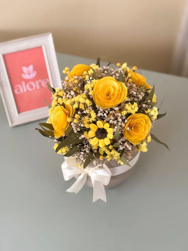 maceta con flores amarillas premium maceta con flores amarillas premium