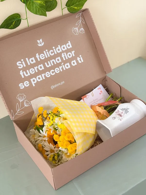 ramo de flores frescas en caja ramo de flores frescas en caja