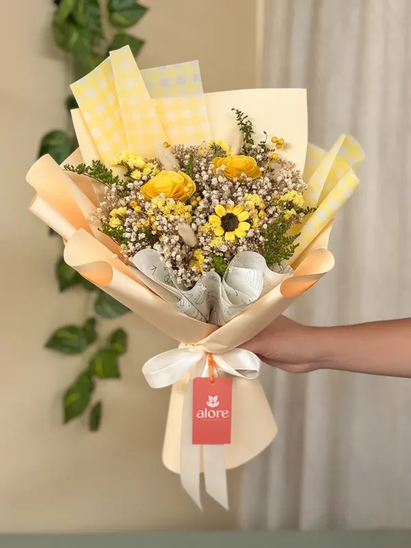 ramo eterno con flores amarillas