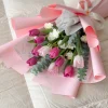 ramo de tulipanes rosados y claveles