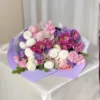 flores lilas con rosadas y blancas