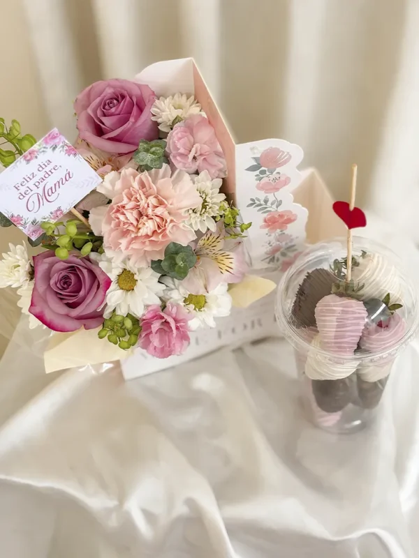 chocofresas con rosas frescas chocofresas con rosas frescas