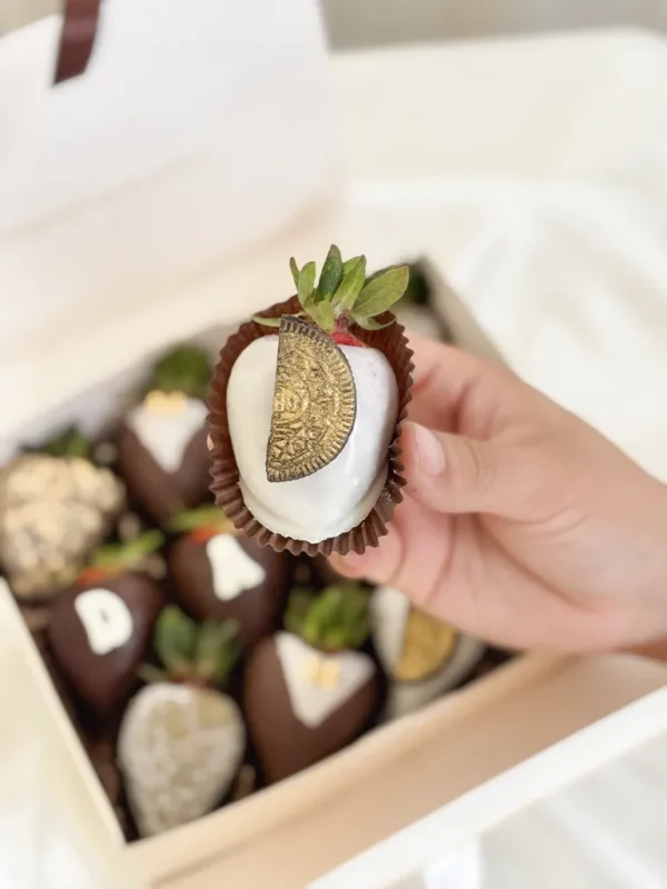 fresas con chocolate y oreo